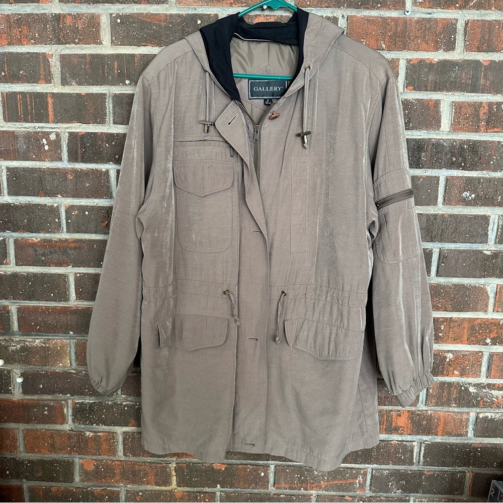 Vintage Gallery Hooded Anorak Jacket with Adjustable Draw String Waist
